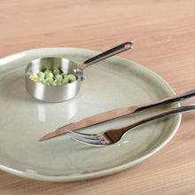 Charger l'image dans la galerie, Mini casserolette ronde mat avec long manche 7x7x2.5cm
