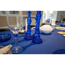 Charger l'image dans la galerie, Verres à vin avec pied en diamant bleu - lot de 4
