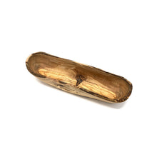 Charger l'image dans la galerie, Bol à pain rustique en bois d'olivier d'environ 25 à 34 cm
