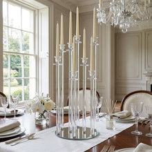 Charger l'image dans la galerie, Bougeoir centre de table en cristal 8 feux h77cm
