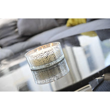 Charger l'image dans la galerie, Bougie vanille pot en verre argent
