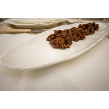 Charger l'image dans la galerie, Plat ovale fleur blanche 37cm
