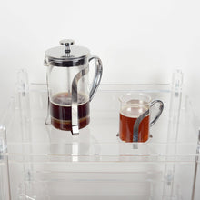 Charger l'image dans la galerie, Cafetière en verre avec déco en métal argent 9x9x18cm
