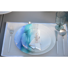 Charger l'image dans la galerie, Serviettes jetables 21x21cm blanc et argent rouleau 32 pièces
