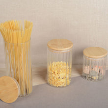 Charger l'image dans la galerie, Pot de rangement en verre et couvercle en bois 9x9x20cm
