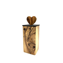Charger l'image dans la galerie, Cubes d'animaux en bois d'olive Cubus - Gymnastique en bois durable pour animaux de compagnie jusqu'à 15 kg avec une option de gravure
