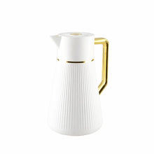 Charger l'image dans la galerie, Cafetière blanche avec anse dorée 1l
