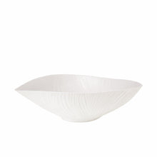 Charger l'image dans la galerie, Saladier en céramique mat beige 38.5x29x14.5cm
