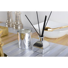 Charger l'image dans la galerie, Coffret bougie &amp; parfum d'ambiance argent parfum frésia
