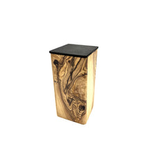 Charger l'image dans la galerie, Cubes d'animaux en bois d'olive Cubus - Gymnastique en bois durable pour animaux de compagnie jusqu'à 15 kg avec une option de gravure
