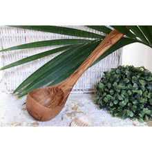 Charger l'image dans la galerie, Louche pour cuisine &amp; sauna 25 cm en bois d'olivier
